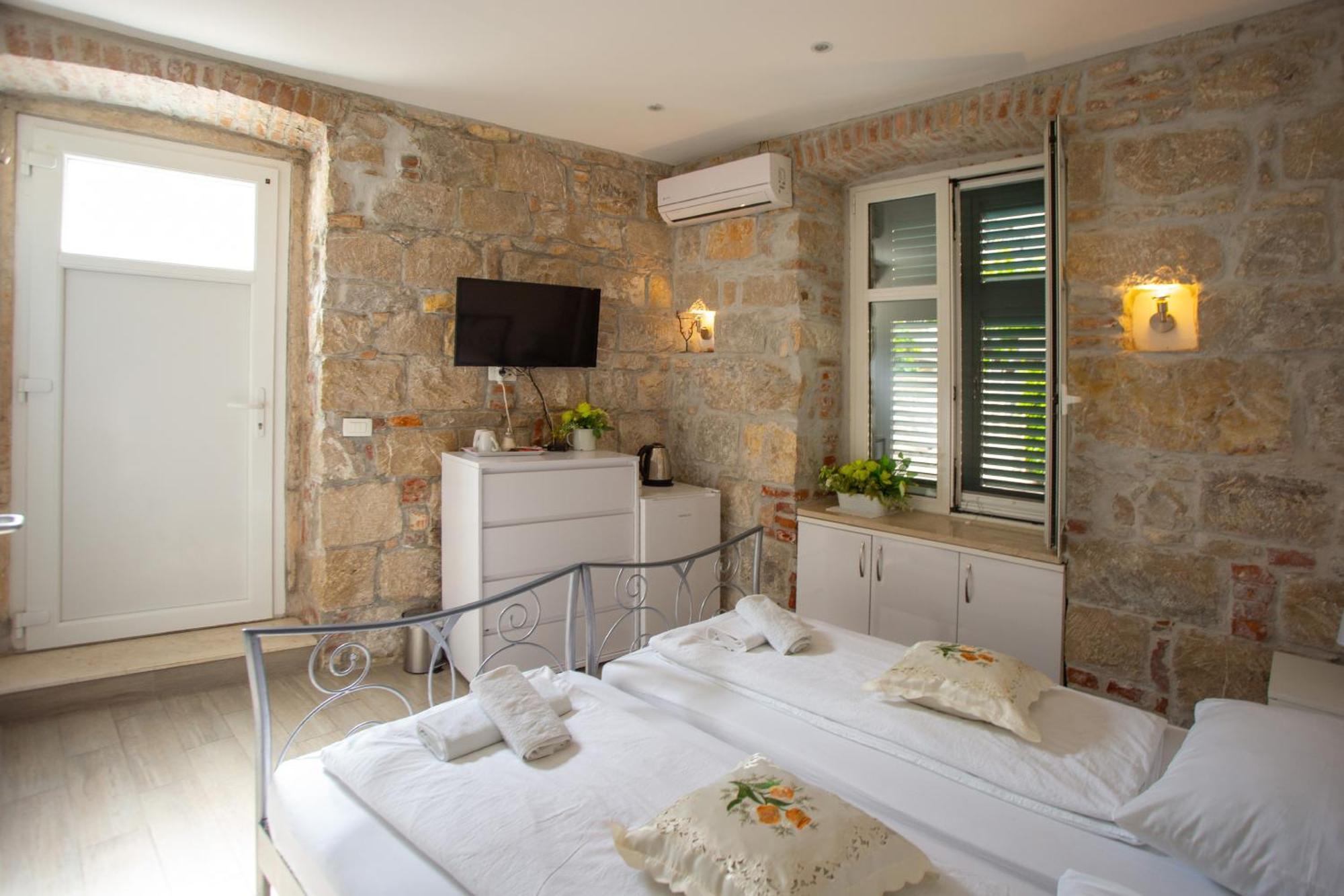 Downtown Spalato Private Rooms Esterno foto